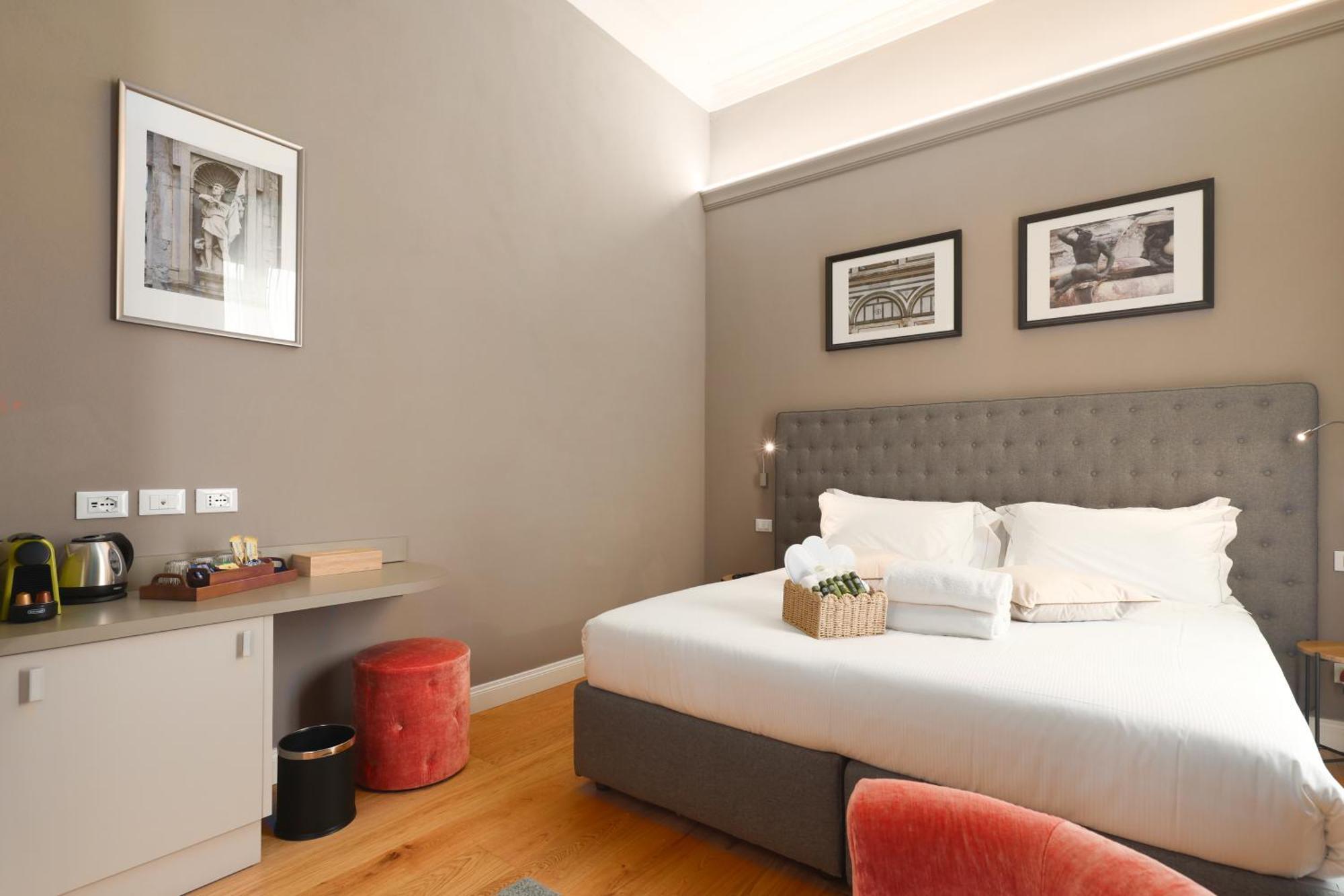 N7 Rooms Флоренція Екстер'єр фото