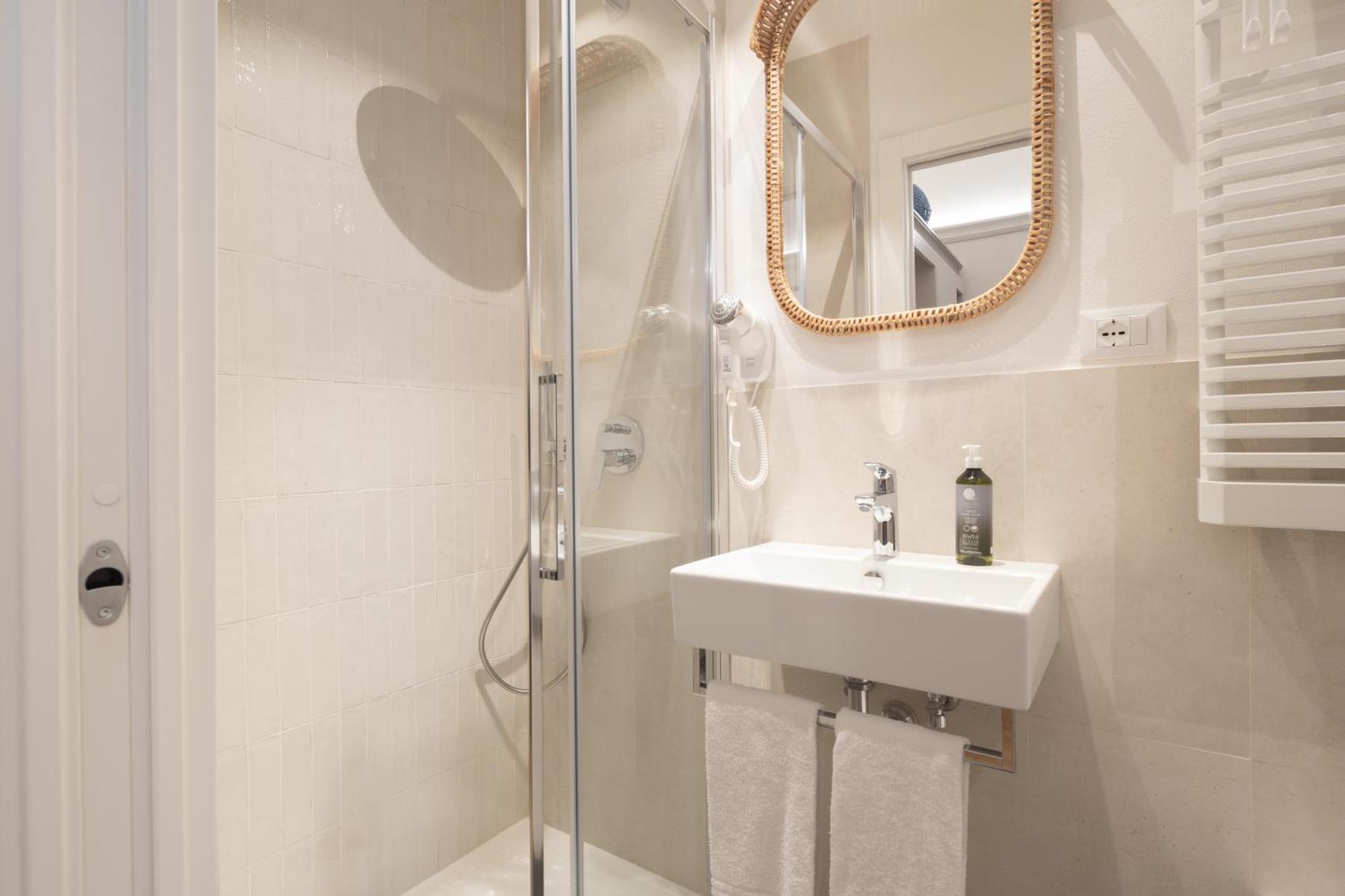N7 Rooms Флоренція Номер фото