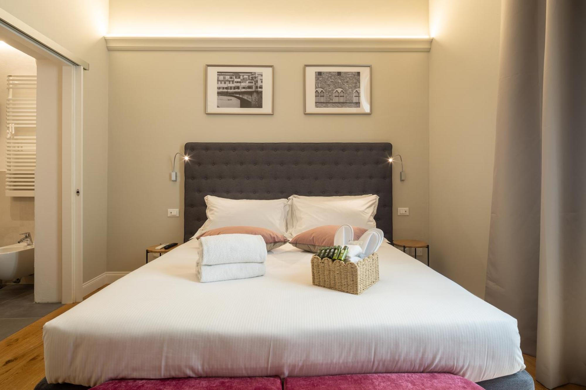 N7 Rooms Флоренція Екстер'єр фото